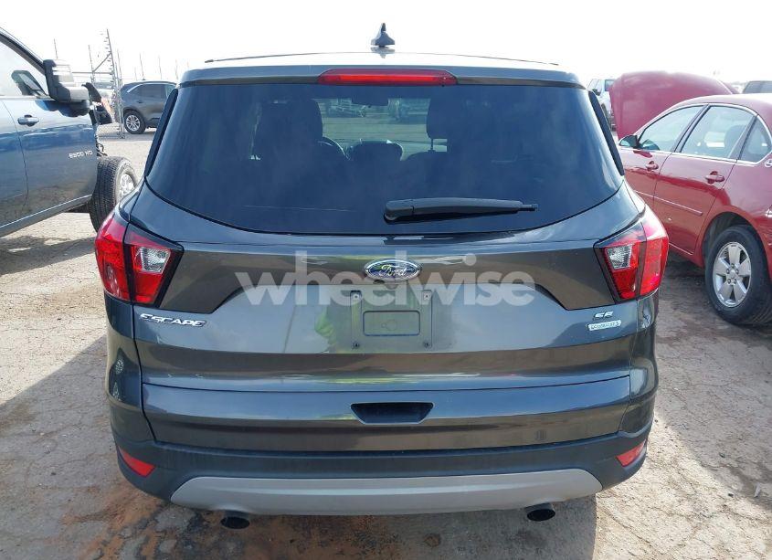 Photo 16 of 2019 Ford Escape SE (VIN 1FMCU0GD5KUA62706)