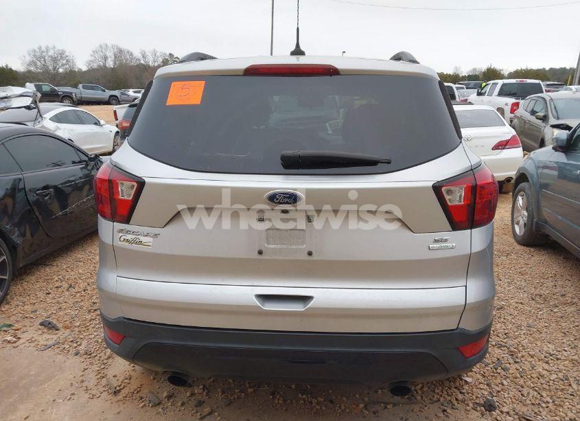 Photo 17 of 2019 Ford Escape SE (VIN 1FMCU0GD5KUB10172)