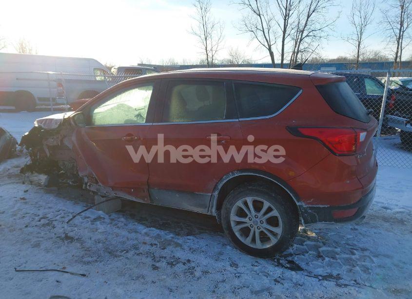 Photo 15 of 2019 Ford Escape SE (VIN 1FMCU0GD5KUB23228)