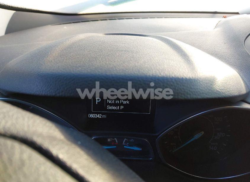 Photo 16 of 2019 Ford Escape SE (VIN 1FMCU0GD5KUB23228)