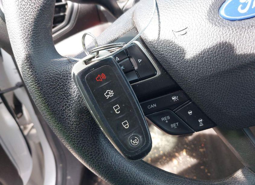 Photo 11 of 2019 Ford Escape SE (VIN 1FMCU0GD5KUB33161)