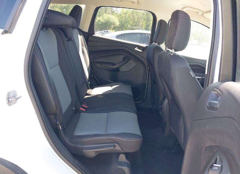 Photo 8 of 2019 Ford Escape SE (VIN 1FMCU0GD5KUB33161)