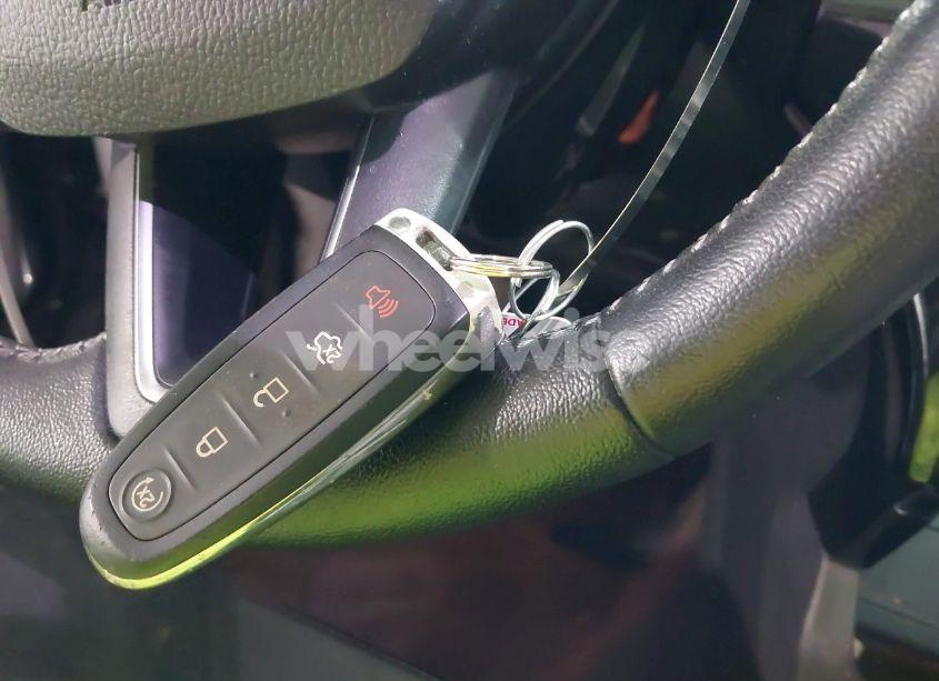 Photo 11 of 2019 Ford Escape SE (VIN 1FMCU0GD5KUB75653)