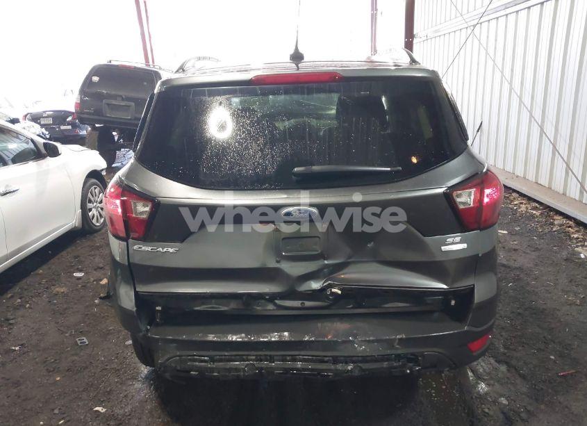 Photo 16 of 2019 Ford Escape SE (VIN 1FMCU0GD5KUB75653)