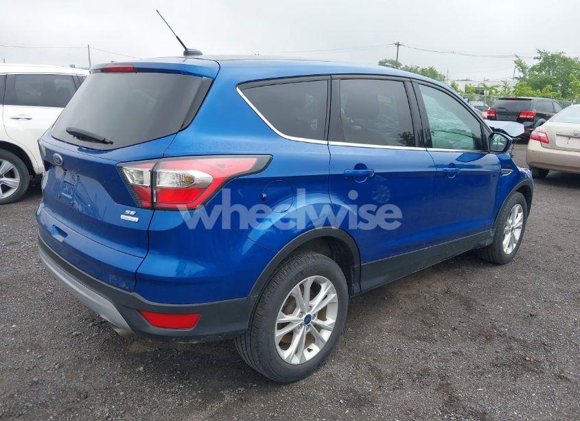 Photo 4 of 2017 Ford Escape SE (VIN 1FMCU0GD6HUA11319)