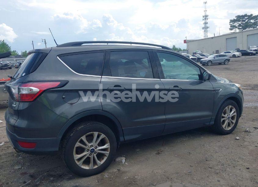 Photo 13 of 2017 Ford Escape SE (VIN 1FMCU0GD6HUA45583)