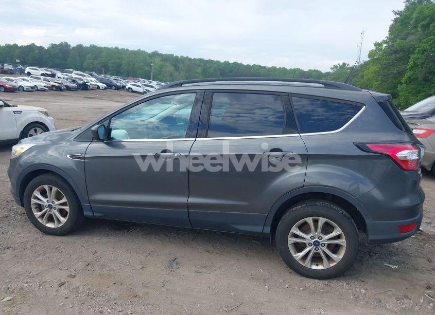 Photo 14 of 2017 Ford Escape SE (VIN 1FMCU0GD6HUA45583)