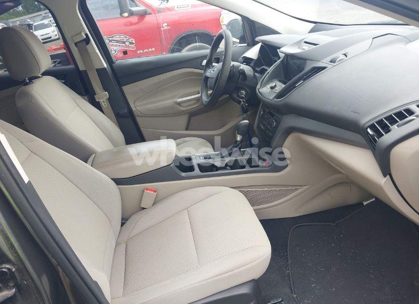 Photo 5 of 2017 Ford Escape SE (VIN 1FMCU0GD6HUA45583)