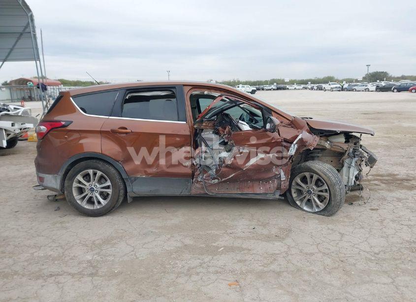 Photo 14 of 2017 Ford Escape SE (VIN 1FMCU0GD6HUA54297)