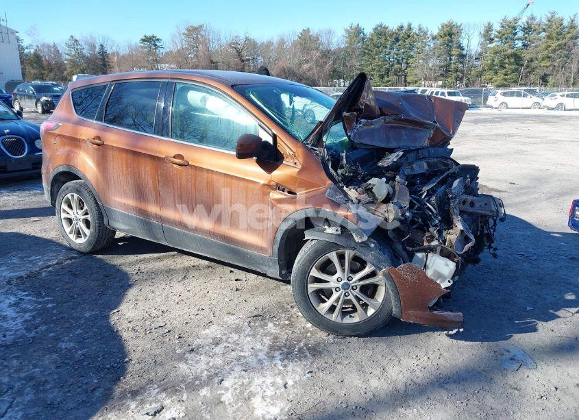 2017 Ford Escape SE (VIN 1FMCU0GD6HUB10464) main photo