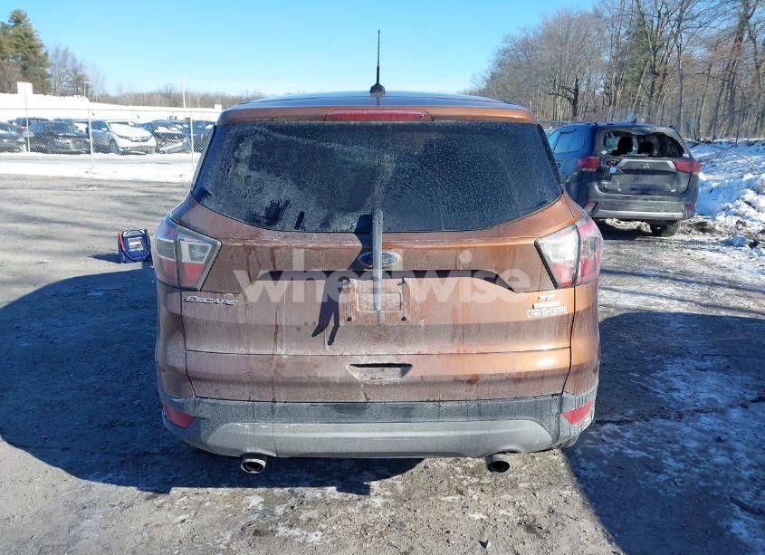 Photo 16 of 2017 Ford Escape SE (VIN 1FMCU0GD6HUB10464)