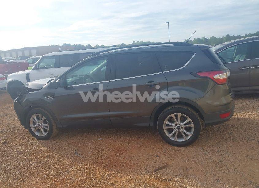 Photo 14 of 2017 Ford Escape SE (VIN 1FMCU0GD6HUB26017)