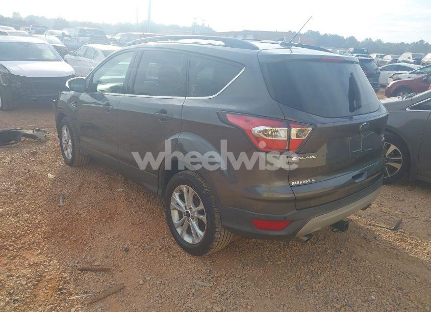 Photo 3 of 2017 Ford Escape SE (VIN 1FMCU0GD6HUB26017)