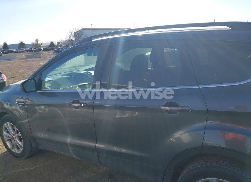 Photo 14 of 2017 Ford Escape SE (VIN 1FMCU0GD6HUB65903)