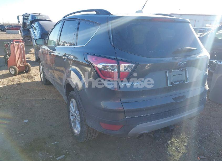 Photo 3 of 2017 Ford Escape SE (VIN 1FMCU0GD6HUB65903)