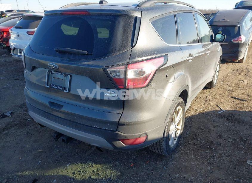 Photo 4 of 2017 Ford Escape SE (VIN 1FMCU0GD6HUB65903)