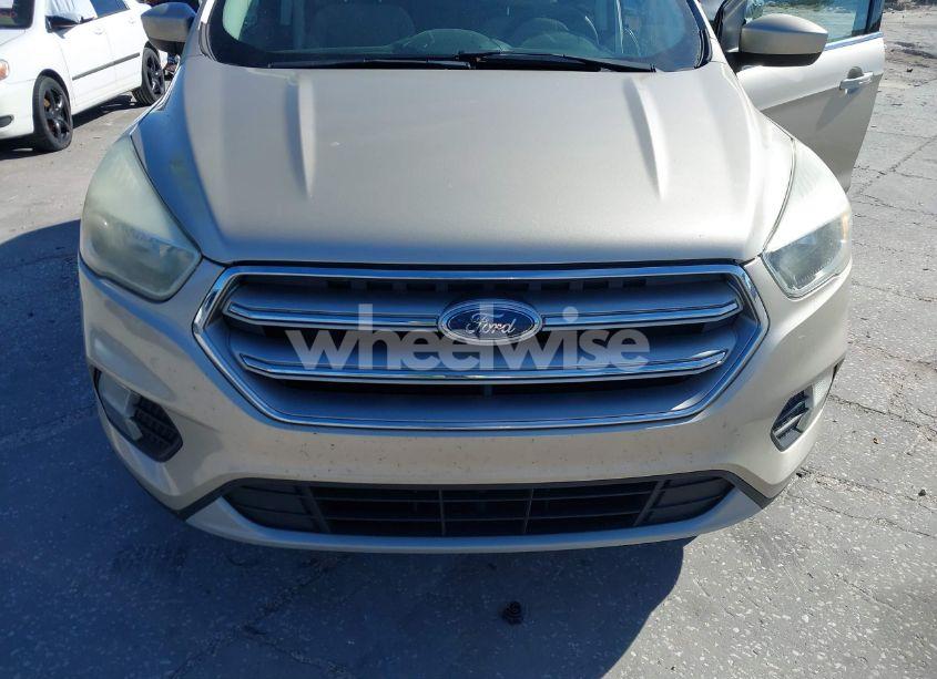 Photo 6 of 2017 Ford Escape SE (VIN 1FMCU0GD6HUB96648)