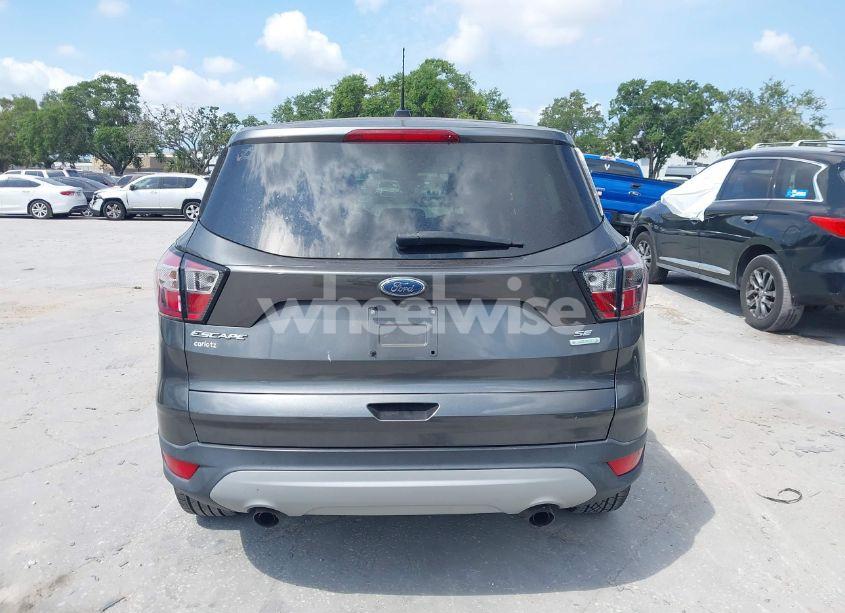 Photo 16 of 2017 Ford Escape SE (VIN 1FMCU0GD6HUC12721)