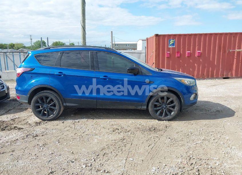 Photo 13 of 2017 Ford Escape SE (VIN 1FMCU0GD6HUC23458)