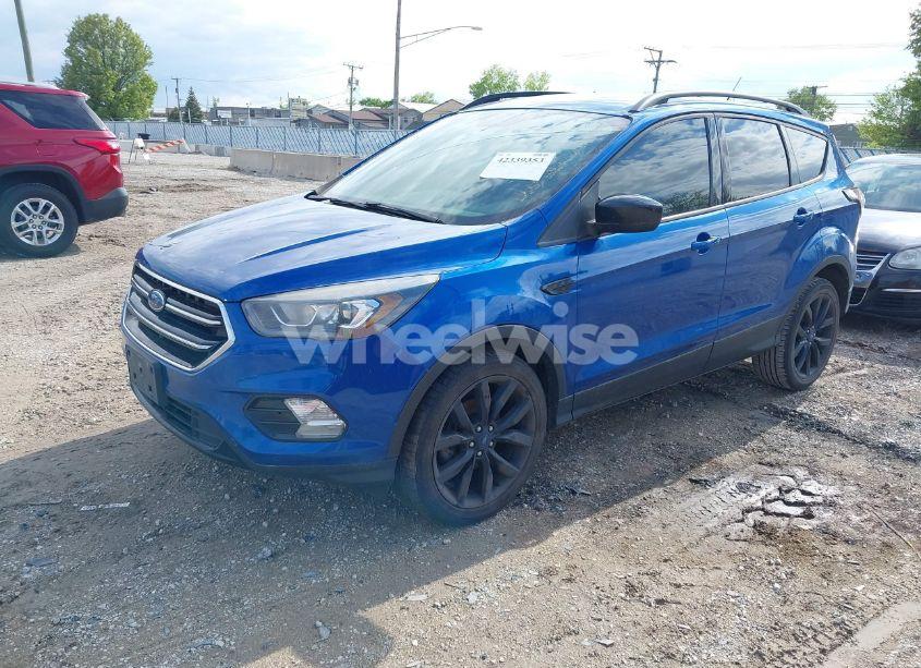 Photo 2 of 2017 Ford Escape SE (VIN 1FMCU0GD6HUC23458)