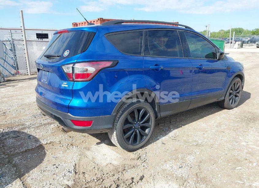 Photo 4 of 2017 Ford Escape SE (VIN 1FMCU0GD6HUC23458)