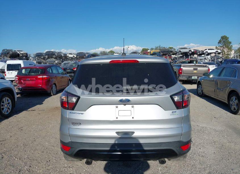 Photo 15 of 2017 Ford Escape SE (VIN 1FMCU0GD6HUC31625)