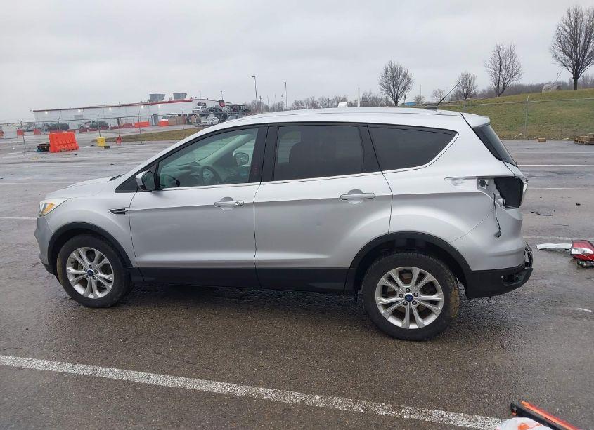 Photo 15 of 2017 Ford Escape SE (VIN 1FMCU0GD6HUC66181)