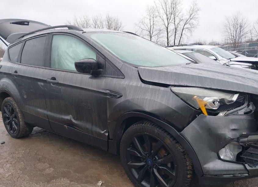 Photo 13 of 2017 Ford Escape SE (VIN 1FMCU0GD6HUC77228)