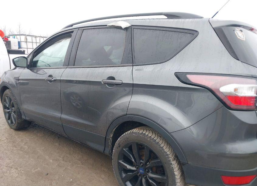 Photo 14 of 2017 Ford Escape SE (VIN 1FMCU0GD6HUC77228)