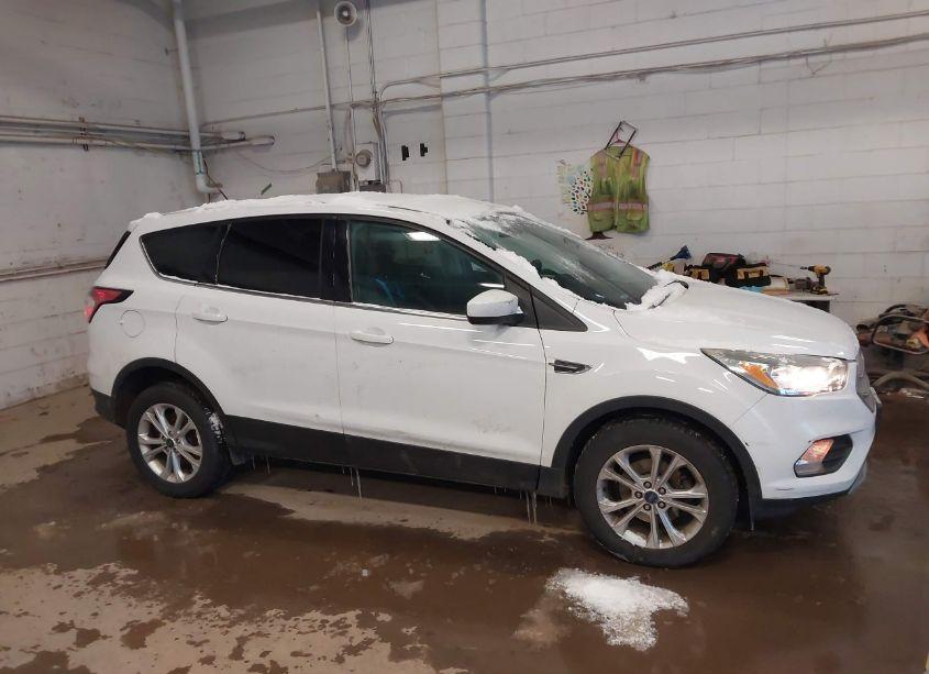 Photo 13 of 2017 Ford Escape SE (VIN 1FMCU0GD6HUD20014)