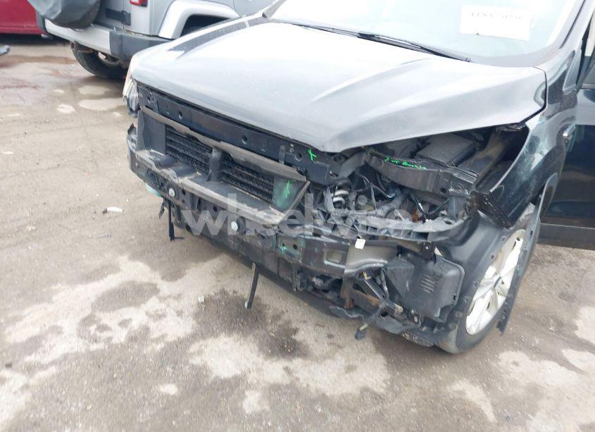 Photo 6 of 2017 Ford Escape SE (VIN 1FMCU0GD6HUD50467)