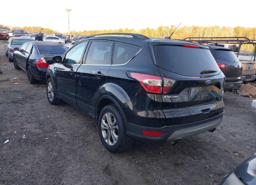 Photo 3 of 2017 Ford Escape SE (VIN 1FMCU0GD6HUD92248)