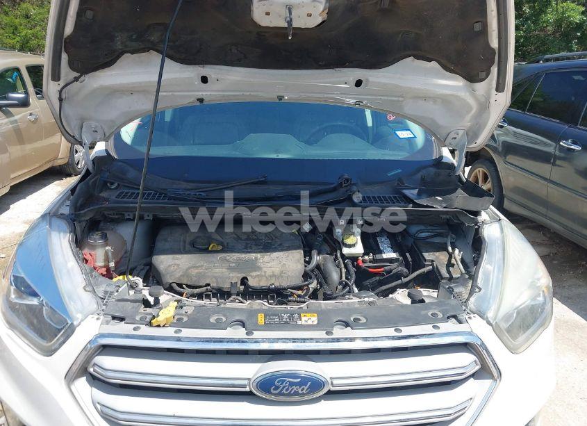 Photo 10 of 2017 Ford Escape SE (VIN 1FMCU0GD6HUE69099)