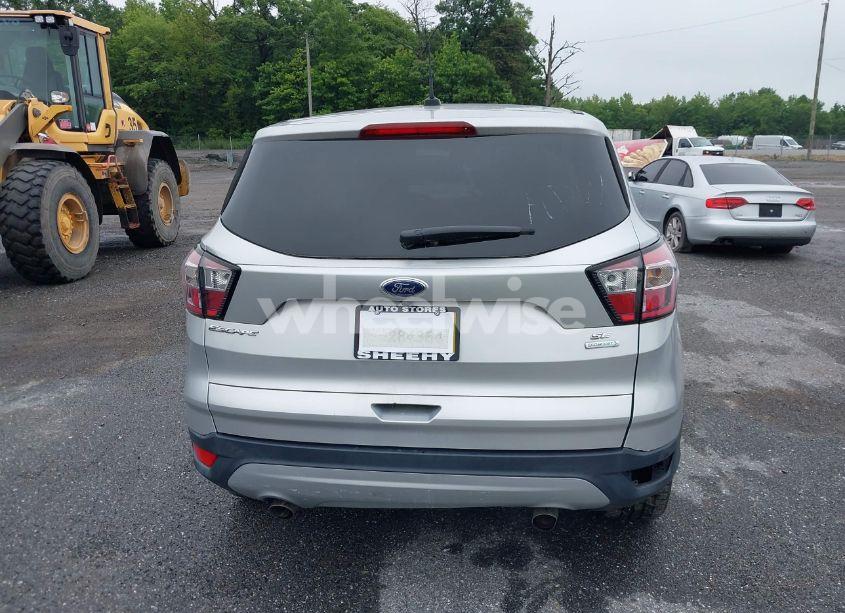 Photo 15 of 2017 Ford Escape SE (VIN 1FMCU0GD6HUE69894)