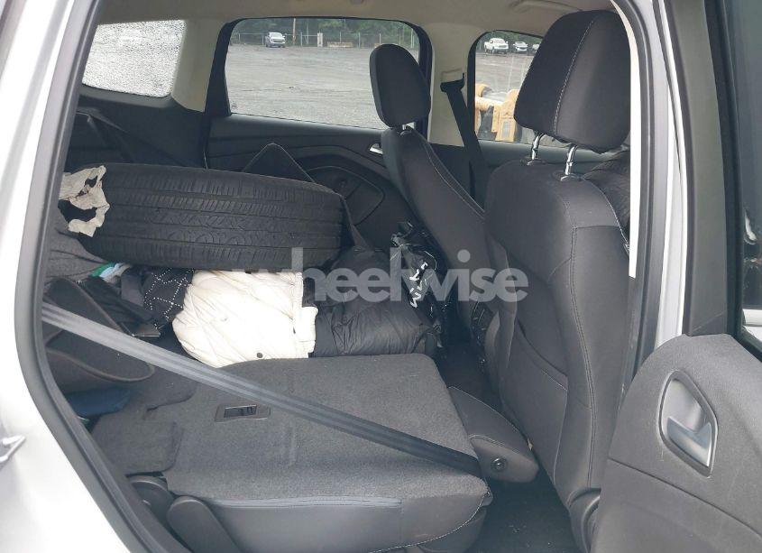 Photo 8 of 2017 Ford Escape SE (VIN 1FMCU0GD6HUE69894)