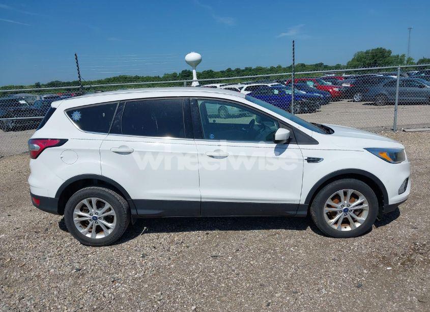 Photo 13 of 2017 Ford Escape SE (VIN 1FMCU0GD6HUE88591)