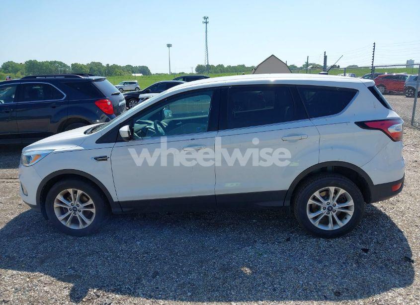 Photo 14 of 2017 Ford Escape SE (VIN 1FMCU0GD6HUE88591)