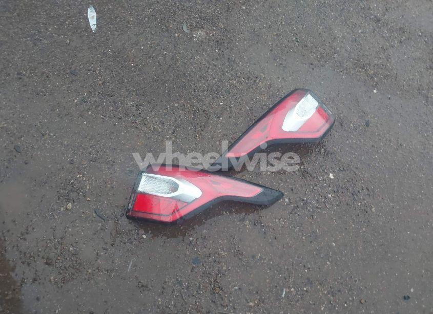 Photo 12 of 2017 Ford Escape SE (VIN 1FMCU0GD6HUE91264)