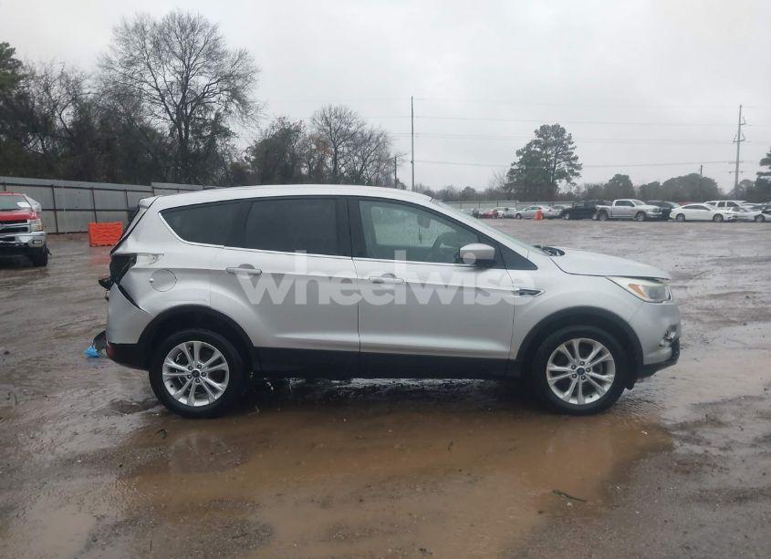 Photo 14 of 2017 Ford Escape SE (VIN 1FMCU0GD6HUE91264)