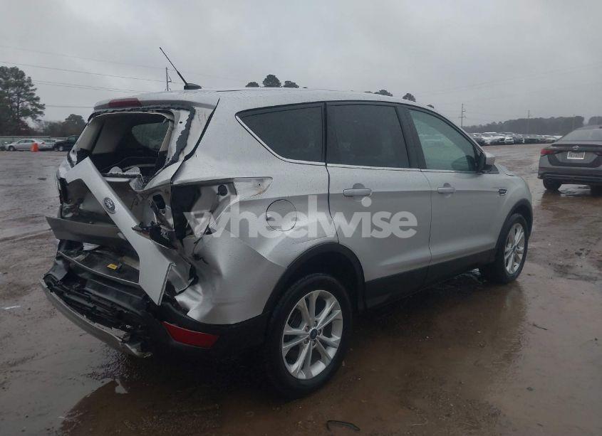 Photo 4 of 2017 Ford Escape SE (VIN 1FMCU0GD6HUE91264)