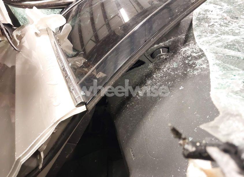 Photo 7 of 2018 Ford Escape SE (VIN 1FMCU0GD6JUA02707)