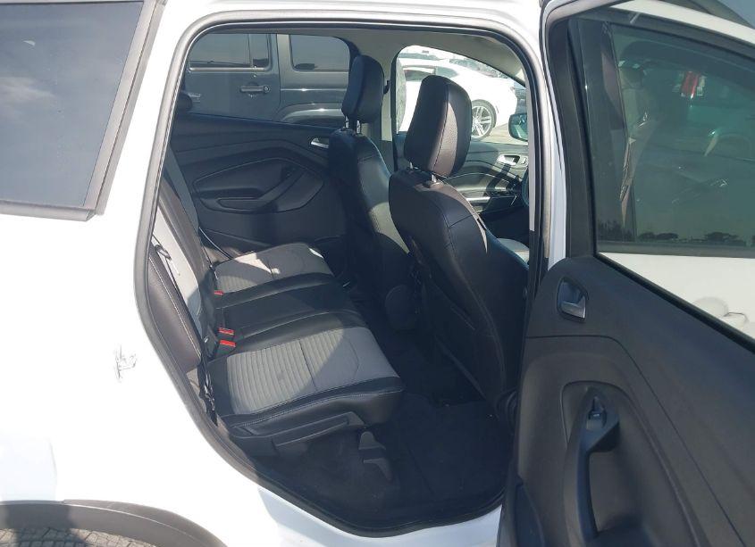 Photo 8 of 2018 Ford Escape SE (VIN 1FMCU0GD6JUA42396)