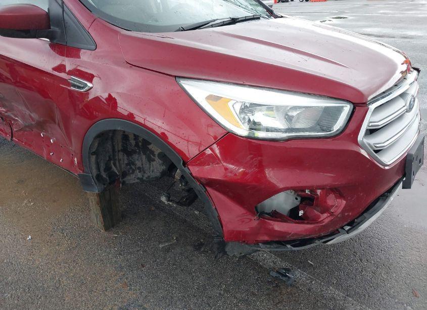 Photo 14 of 2018 Ford Escape SE (VIN 1FMCU0GD6JUB12284)