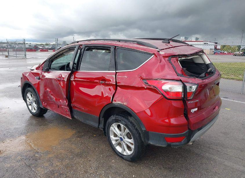 Photo 3 of 2018 Ford Escape SE (VIN 1FMCU0GD6JUB12284)