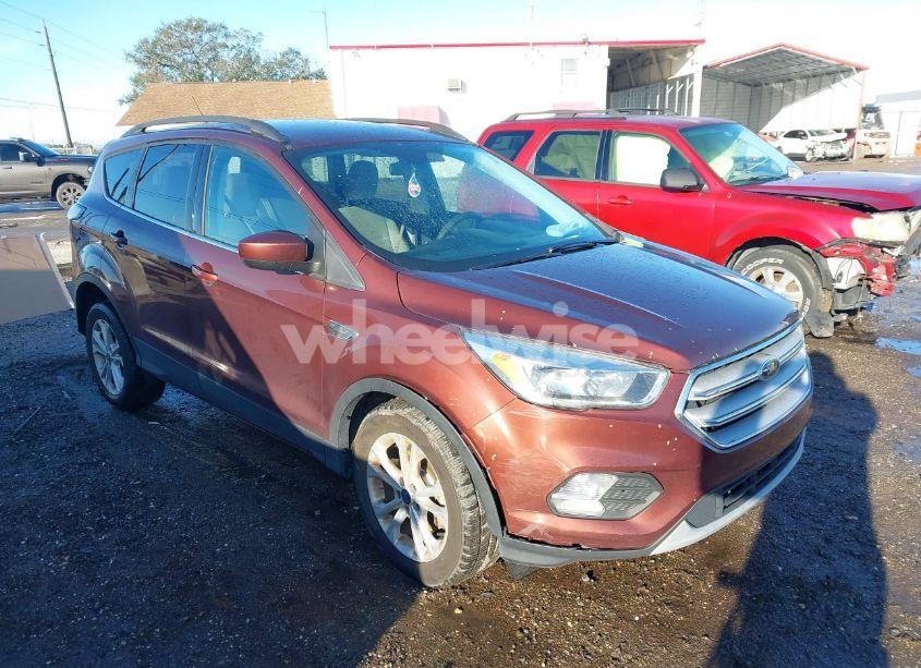 2018 Ford Escape SE (VIN 1FMCU0GD6JUB15217) main photo