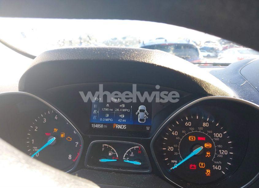 Photo 15 of 2018 Ford Escape SE (VIN 1FMCU0GD6JUB15217)