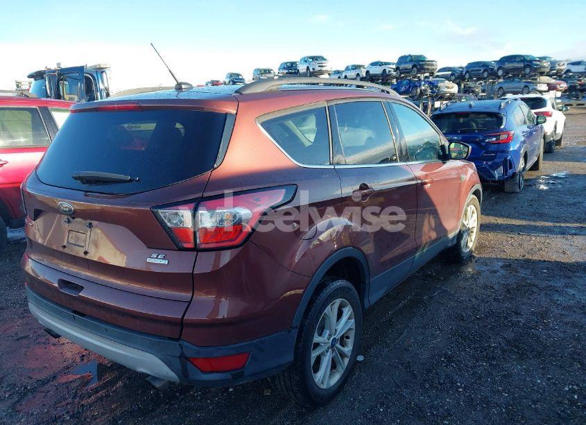 Photo 4 of 2018 Ford Escape SE (VIN 1FMCU0GD6JUB15217)