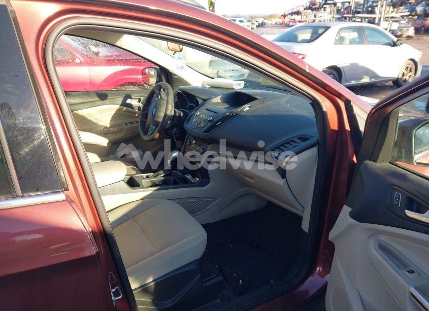 Photo 5 of 2018 Ford Escape SE (VIN 1FMCU0GD6JUB15217)