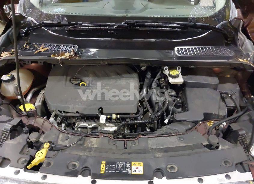 Photo 10 of 2018 Ford Escape SE (VIN 1FMCU0GD6JUB32888)