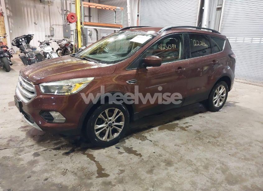 Photo 2 of 2018 Ford Escape SE (VIN 1FMCU0GD6JUB32888)